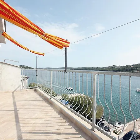 아파트 By The Sea Tisno, Murter - 3224 티스노
