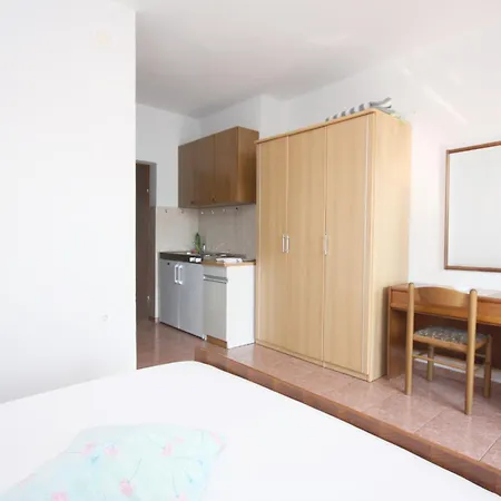 Apartment By The Sea Tisno, Murter - 3224